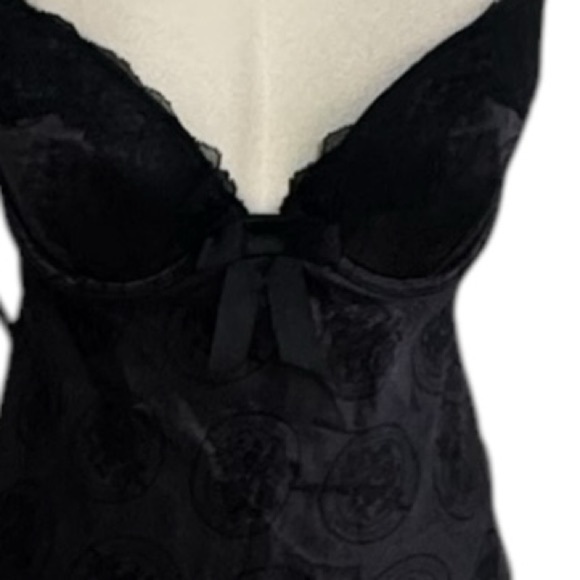 VS VERY SEXY Black Lace Bodysuit 100% Silk Lace 34C Lingerie Victoria’ Secret S - Picture 6 of 9